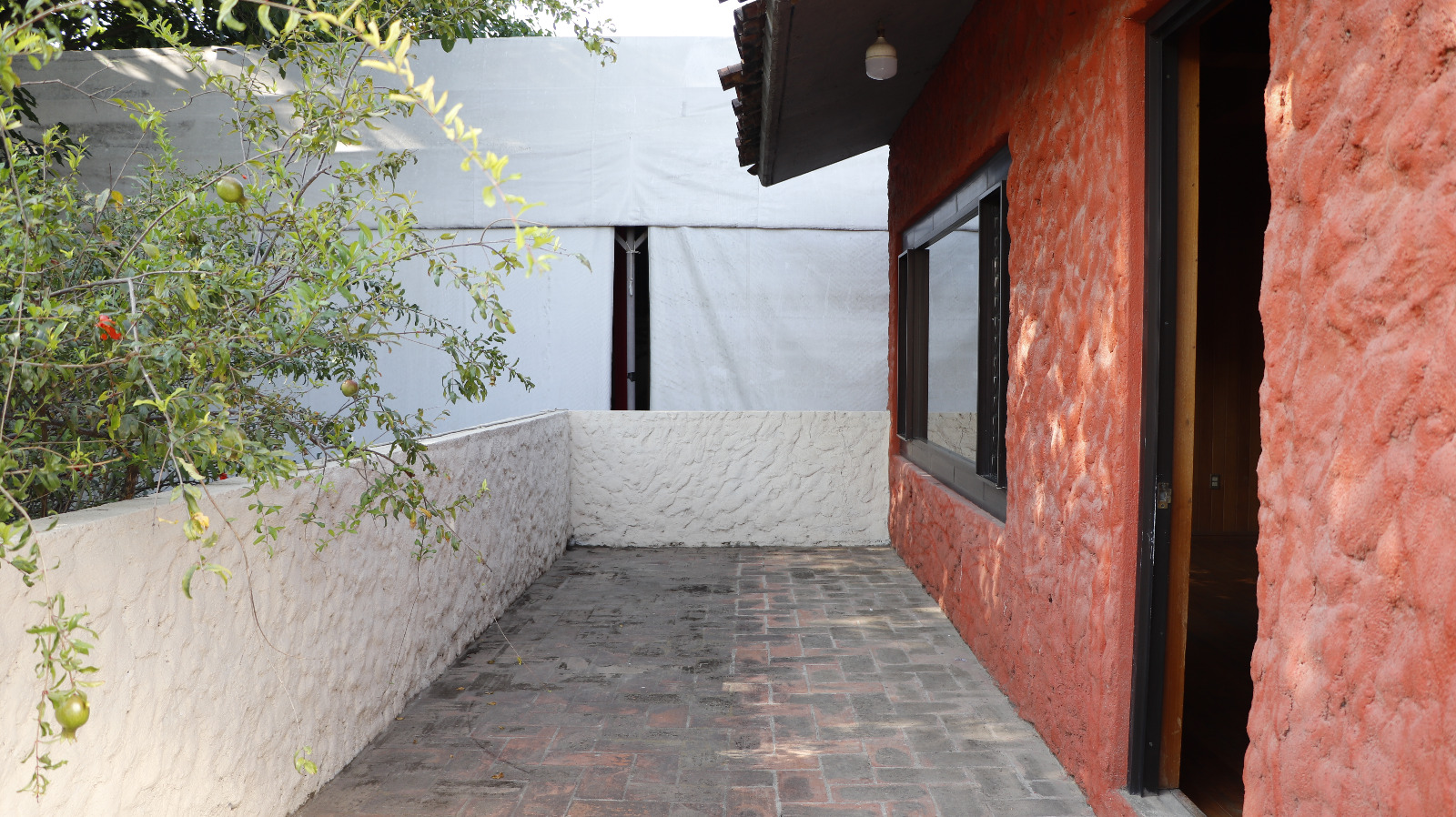 COMMERCIAL HOUSE FOR RENT IN BRENAMIEL OAXACA